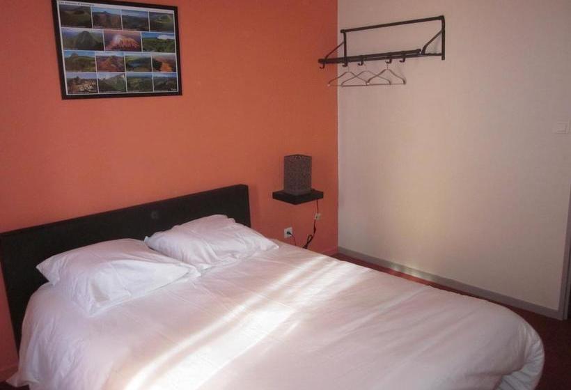 فندق Auberge Des Volcans D Auvergne
