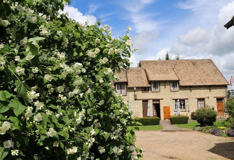 Отель A L Orée Du Bois