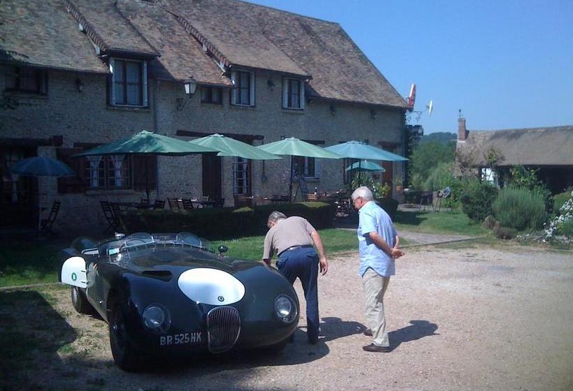 Отель A L Orée Du Bois