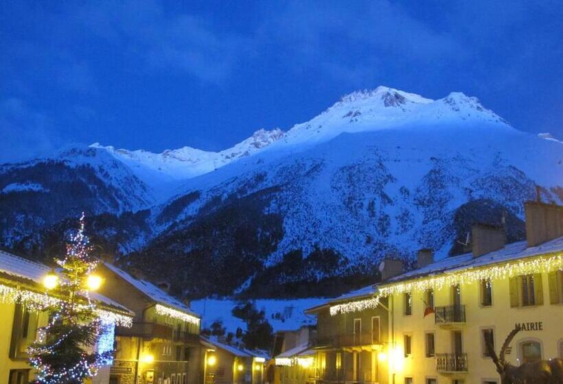 בית מלון כפרי La Turra