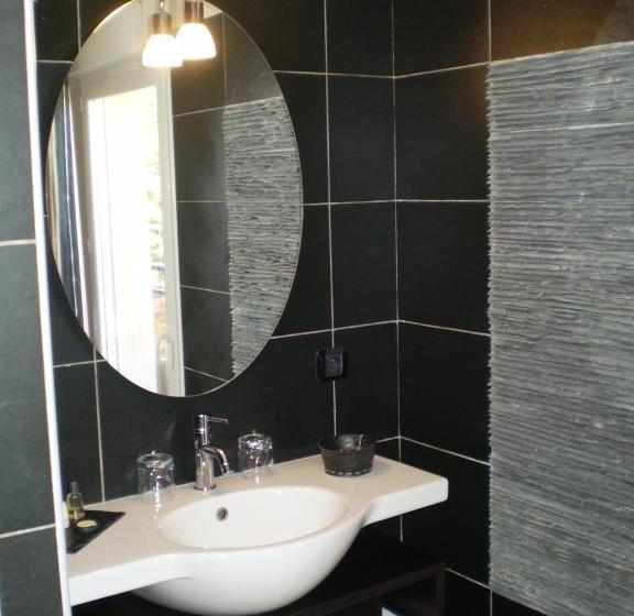 Отель Augustin Marie