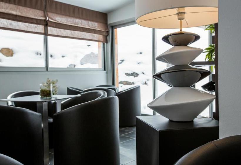 בית מלון כפרי Aux 500 Diables Eco Lodge