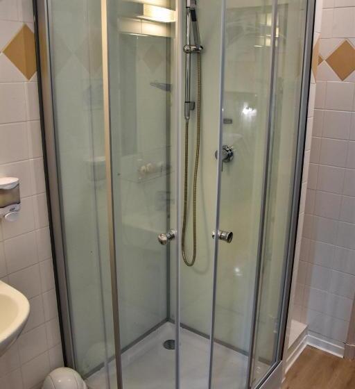 Отель Des Remparts