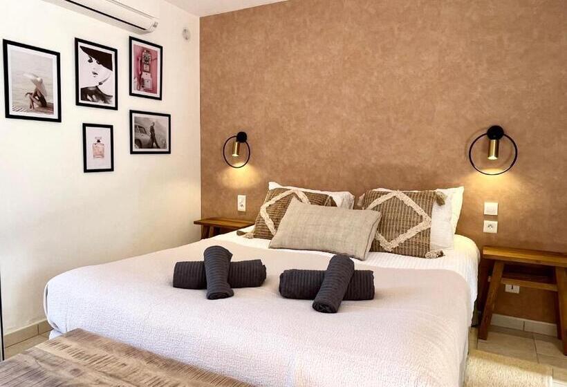 בית מלון כפרי Domaine De Licetto