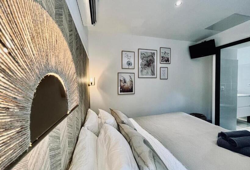 בית מלון כפרי Domaine De Licetto