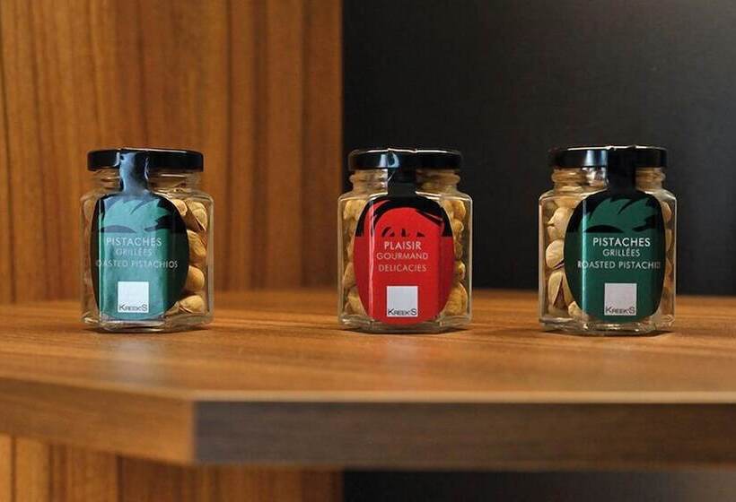 هتل Domaine De Suzel