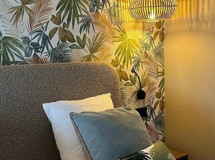 هتل Domaine De Suzel