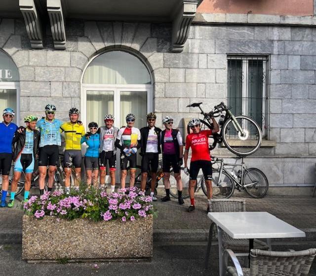 ホテル Hôtel Café Les Fleurs