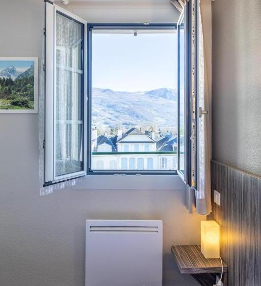 ホテル Hôtel Café Les Fleurs