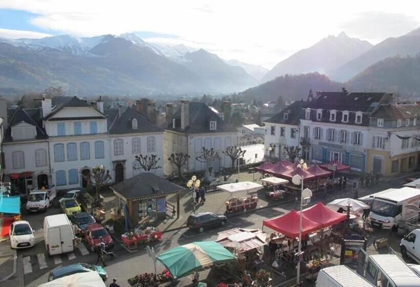 ホテル Hôtel Café Les Fleurs