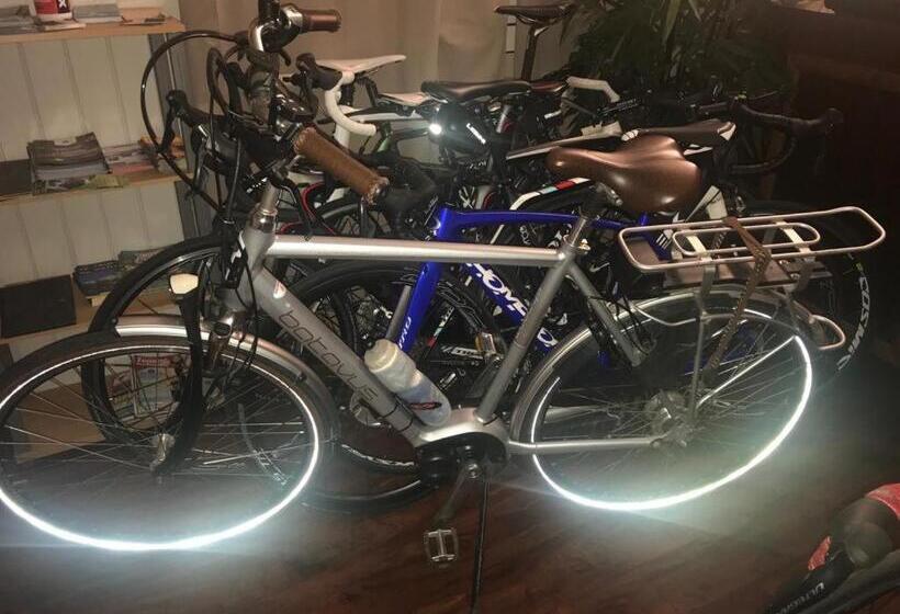 ホテル Hôtel Café Les Fleurs