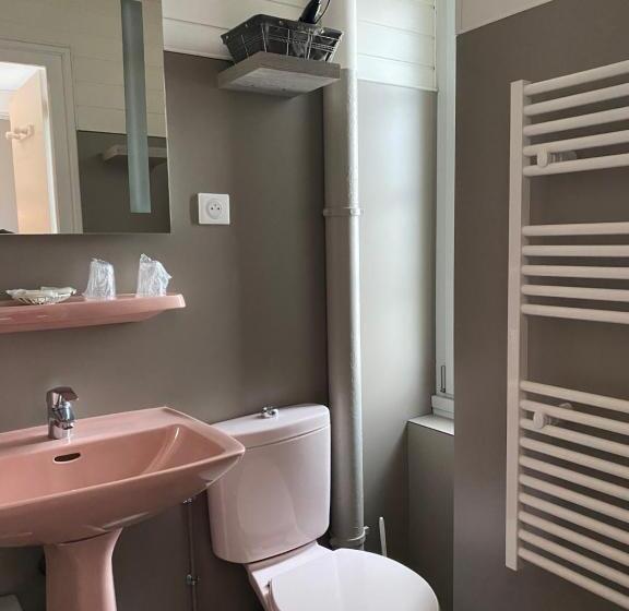 Отель Hôtel Café Les Fleurs