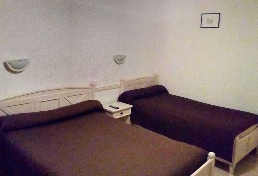 Отель Hôtel Les Beaux Arts  Limoges Hypercentre