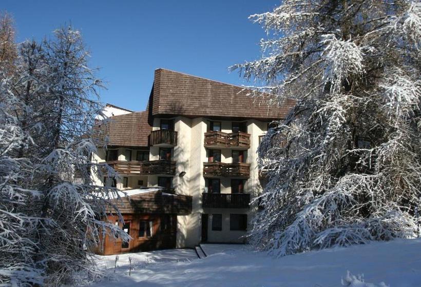 酒店 Hôtel Les Trappeurs