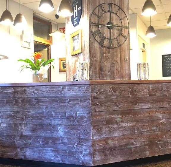 酒店 Hôtel Les Trappeurs