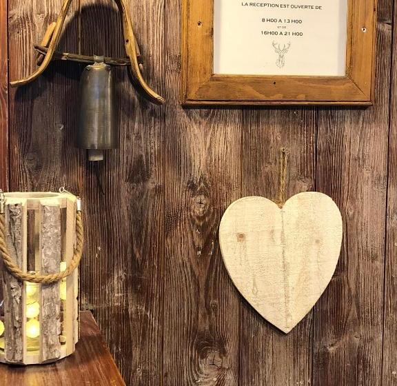 酒店 Hôtel Les Trappeurs