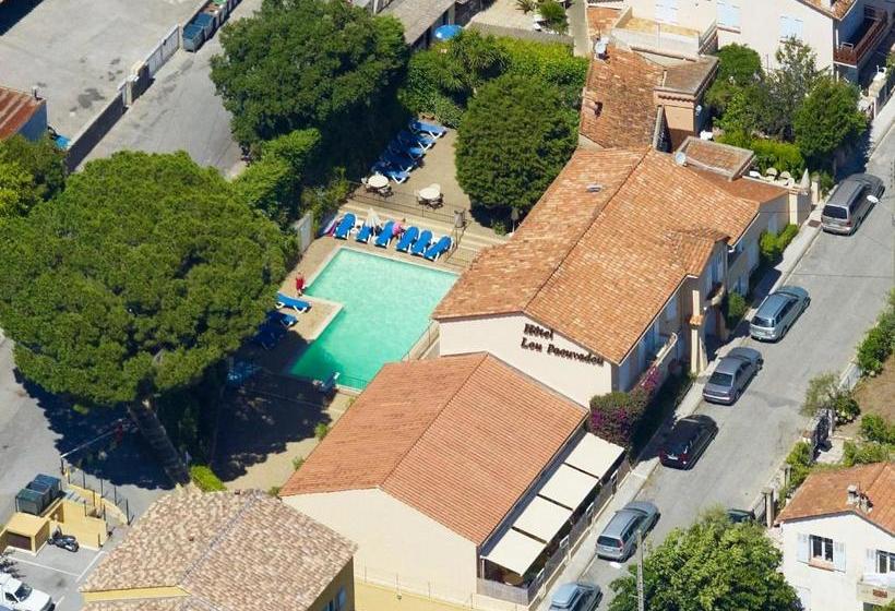 Отель Hôtel Lou Paouvadou