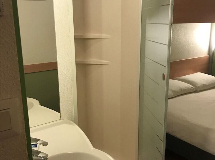 호텔 Ibis Budget Lyon Est Saint Quentin Fallavier