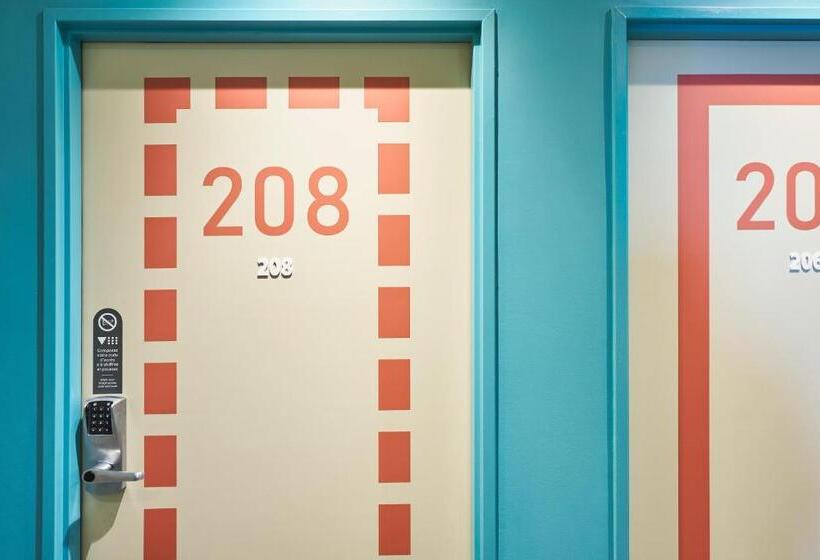 فندق Hôtel Ibis Budget Nantes Ouest Atlantis Couëron