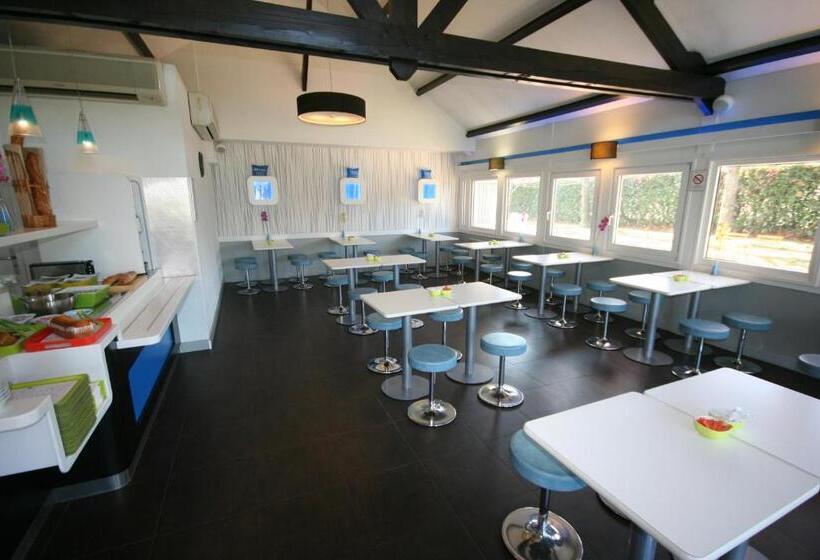 בית מלון כפרי Hôtel Ibis Budget Nantes Ouest Atlantis Couëron