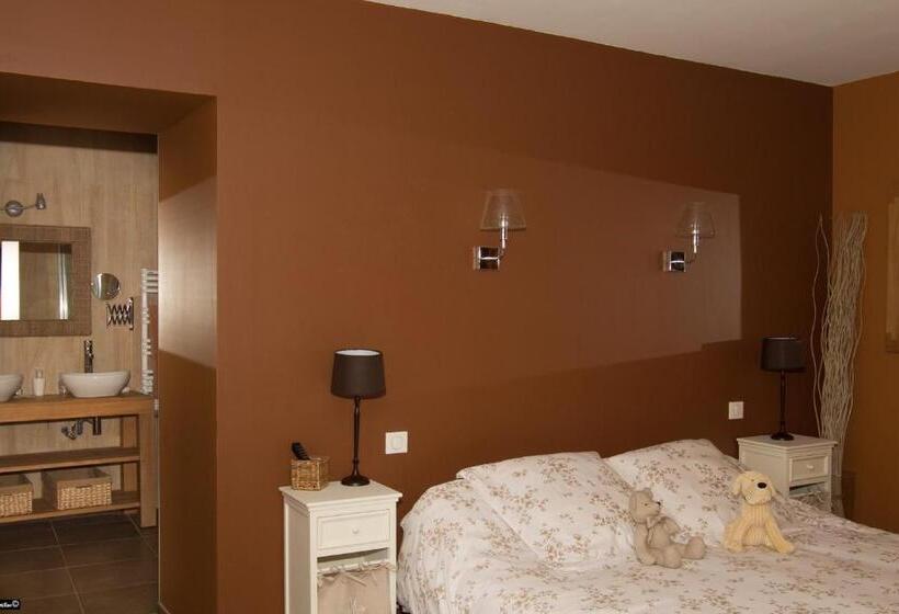 هتل La Bastide De Venelles