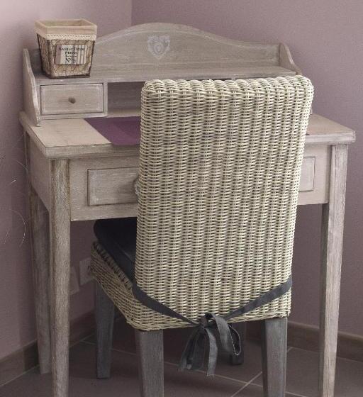 هتل La Bastide De Venelles