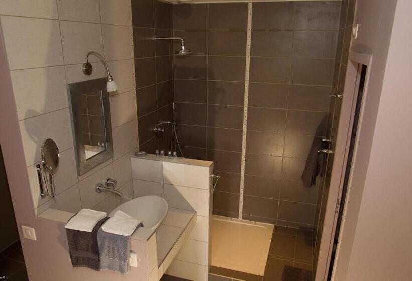 هتل La Bastide De Venelles