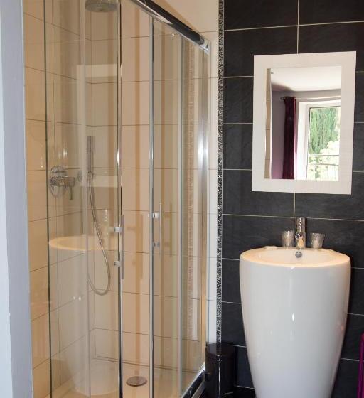 هتل La Bastide De Venelles