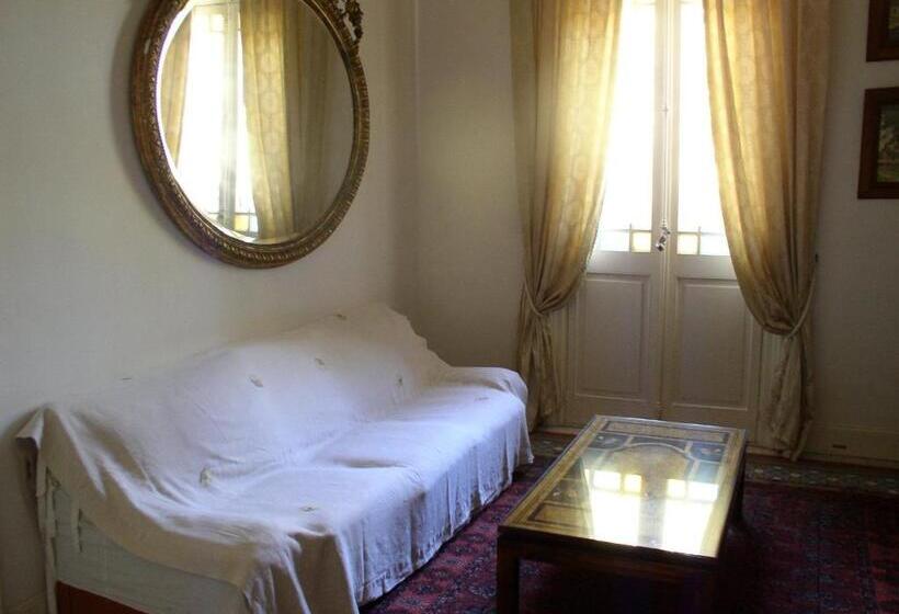 Отель La Maison De Sophie