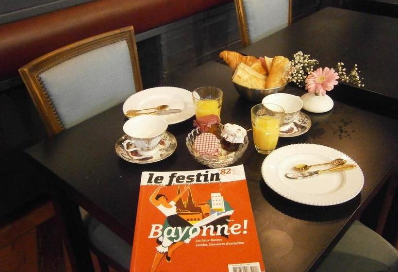 בית מלון כפרי Le Port Neuf