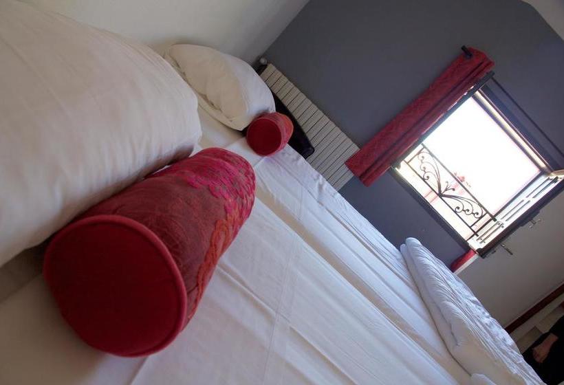 בית מלון כפרי Le Port Neuf