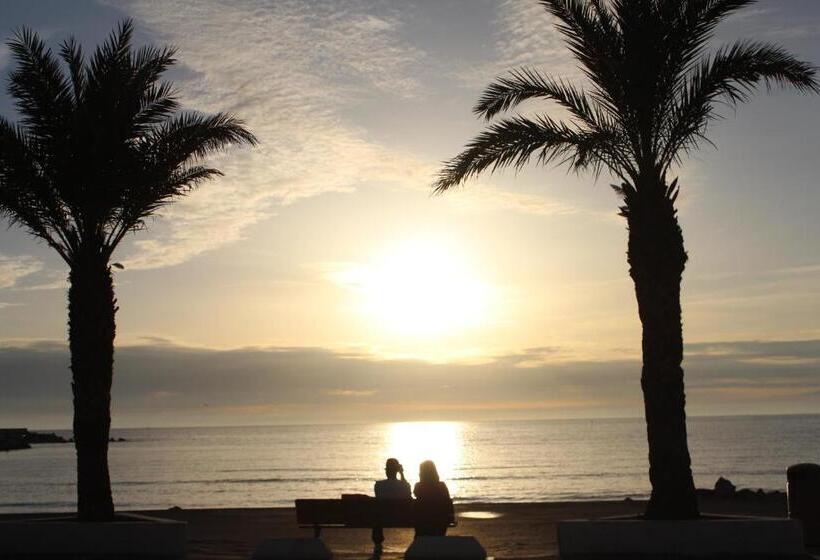 בית מלון כפרי Les Acacias