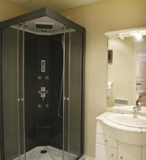 בית מלון כפרי Hôtel Des Arceaux