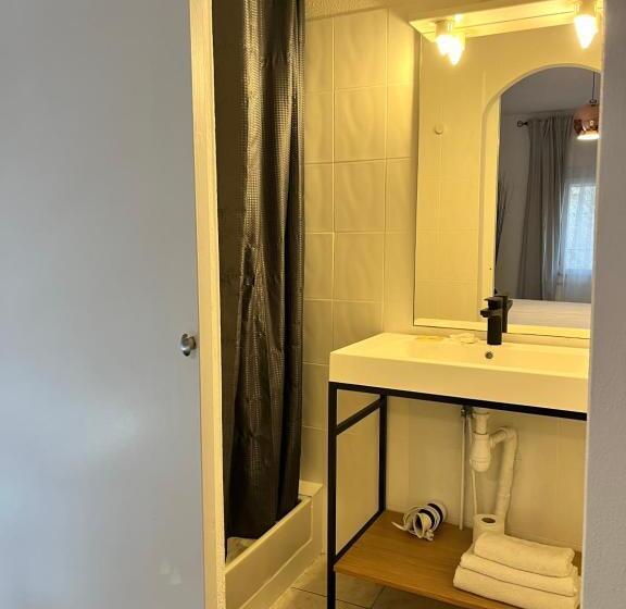 Отель Les Enfants Terribles