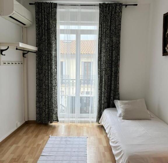 Отель Les Enfants Terribles