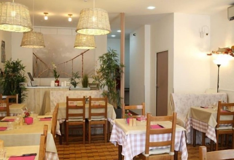 호텔 Logis Hôtel La Clé Des Songes