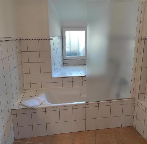 호텔 Logis Hôtel Restaurant Gîte La Bastide Du Vébron