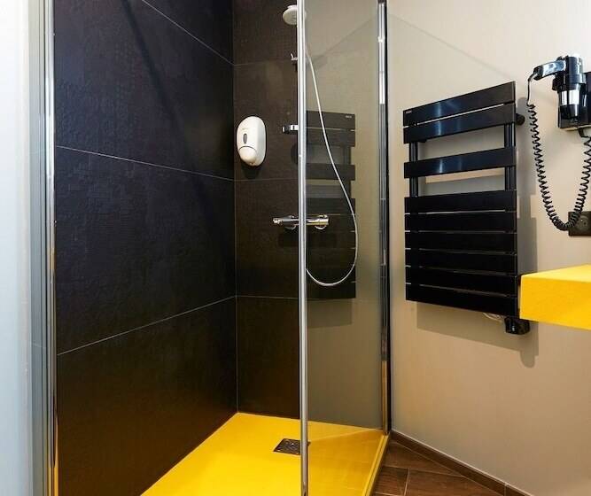 هتل Logis Hôtel La Chaize