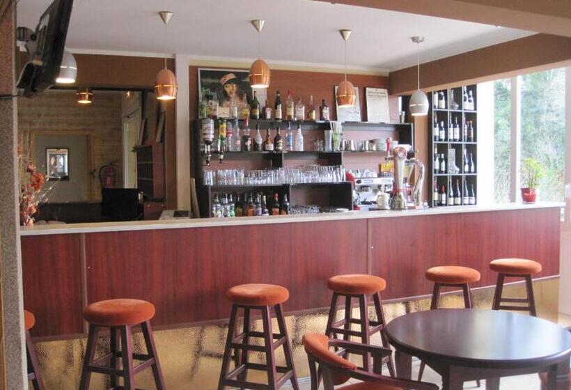 ホテル Restaurant Rive Gauche