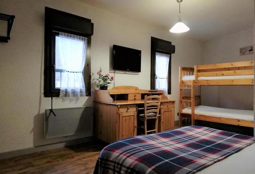 ホテル Terminus Hôtel Des 3 Vallées