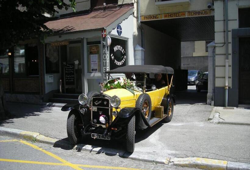 ホテル Terminus Hôtel Des 3 Vallées