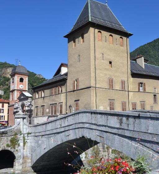 ホテル Terminus Hôtel Des 3 Vallées