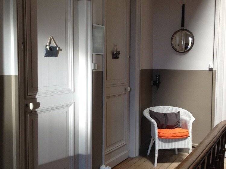 Bed and Breakfast Abri Du Passant