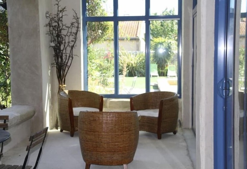 مبيت وإفطار Aux Pots Bleus