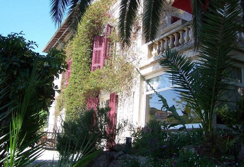 ベッドアンドブレックファースト Castel Enchanté