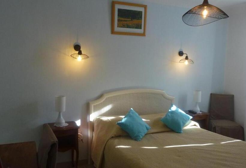 تختخواب و صبحانه Chambre D Hôtes La Pinede