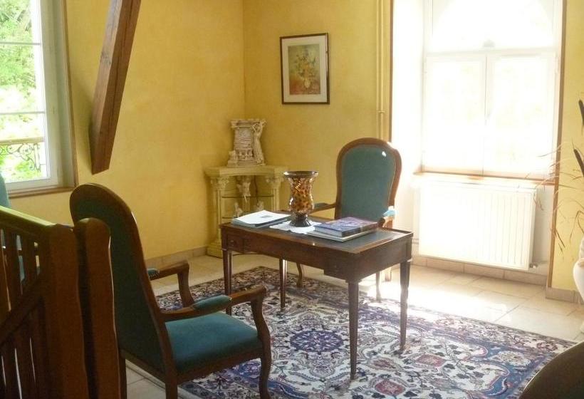 مبيت وإفطار Le Val Du Chapelain