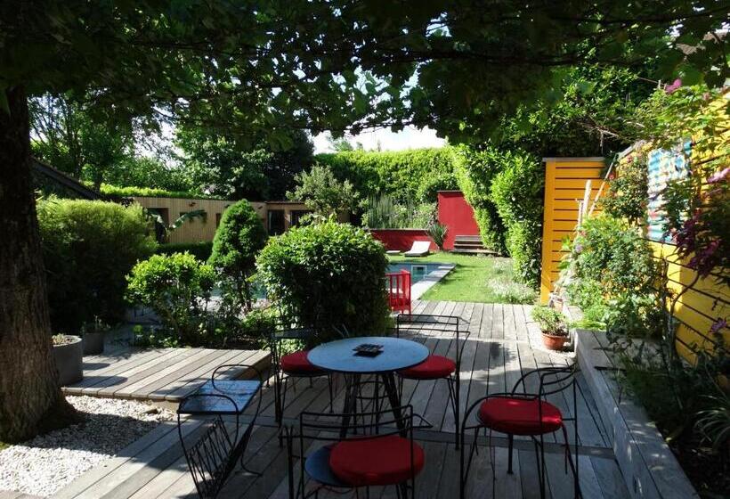 Bed and Breakfast Chambre D'hotes Riad Des Baudières