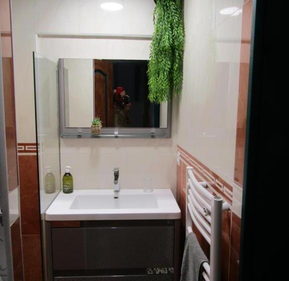 تختخواب و صبحانه Chambre D'hôtes Au Nid Du Thil