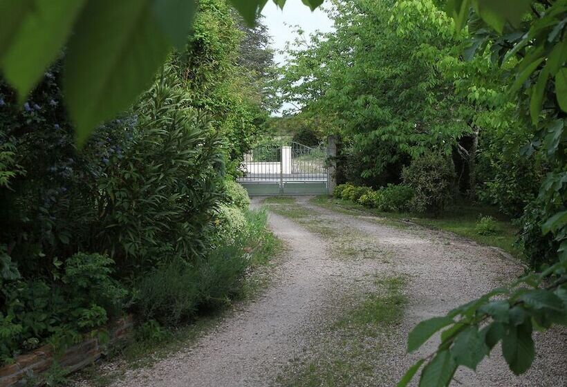 민박 Chambres Au Jardin